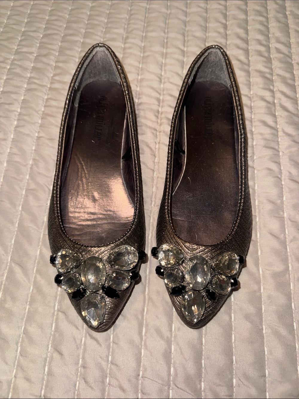 Women's Embellished Pointed Toe Flats in Metallic Bronze SIZE 6